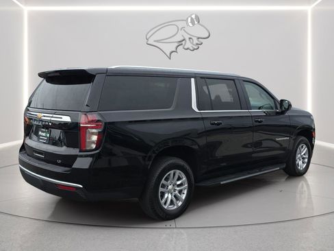 Used 2024 Chevrolet Suburban LT AWD/4WD image 12