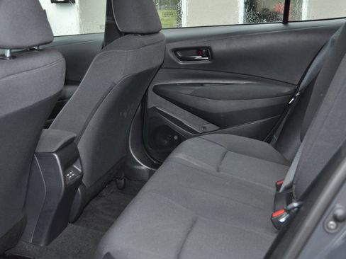 Used 2025 Toyota Corolla LE image 14