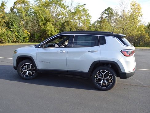 New 2026 Jeep Compass Limited image 8