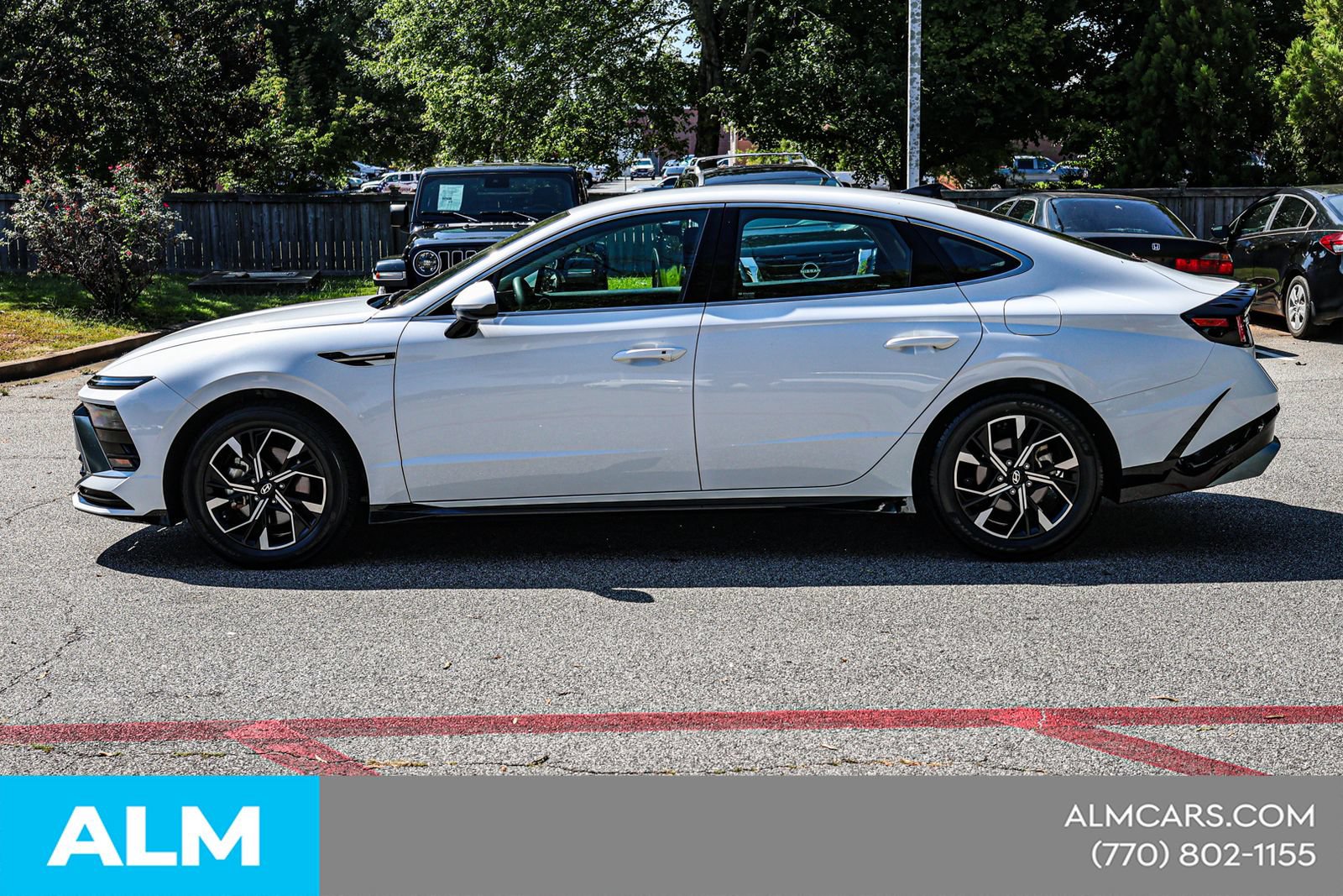 Used 2025 Hyundai Sonata SEL FWD image 9