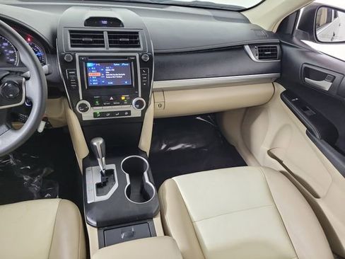 Used 2012 Toyota Camry LE FWD image 17