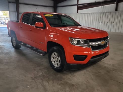 Used 2019 Chevrolet Colorado W/T w/ WT Convenience Package RWD image 7