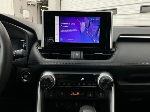 Used 2025 Toyota RAV4 XLE image 26