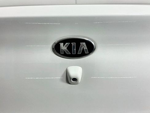 Used 2021 Kia Rio LX FWD image 40
