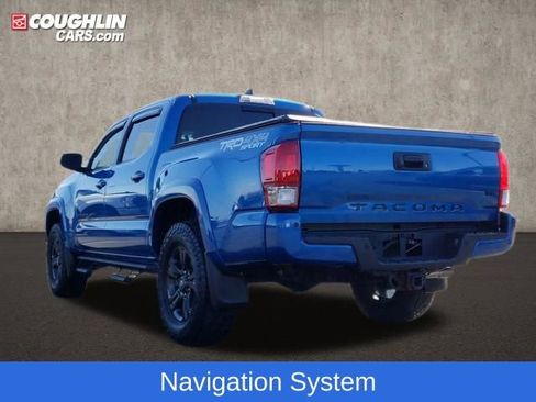 Used 2017 Toyota Tacoma TRD Sport w/ Premium & Technology Package image 6