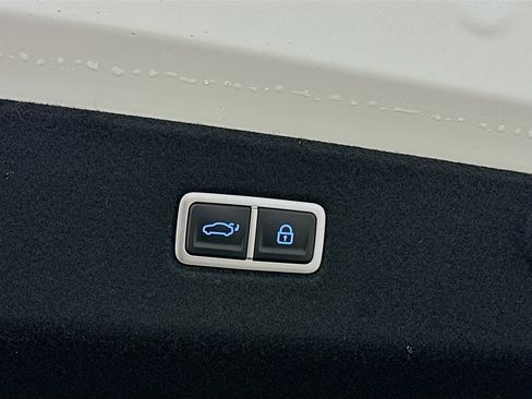 Used 2024 Hyundai Ioniq 6 SEL image 31