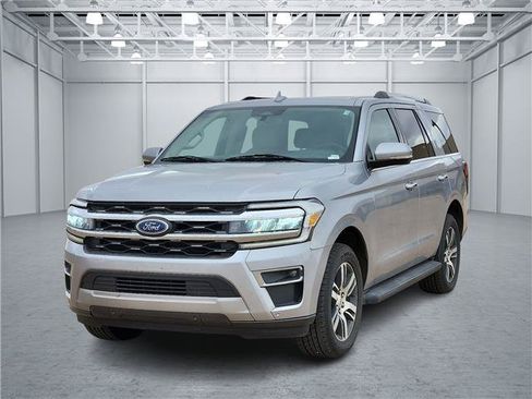 Used 2024 Ford Expedition Limited RWD image 1