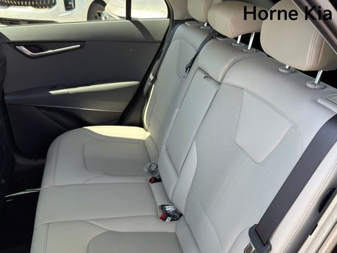 New 2026 Kia Niro EX FWD image 21