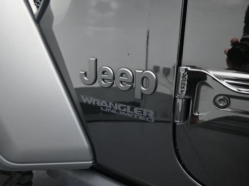 Used 2021 Jeep Wrangler Unlimited Sport AWD/4WD image 10