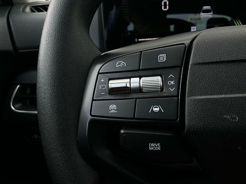 Used 2025 Kia K4 LXS image 34