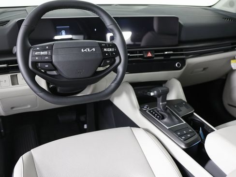 New 2026 Kia Sportage EX w/ EX Panorama Roof Package image 11