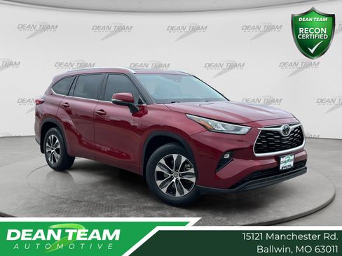 Used 2020 Toyota Highlander XLE AWD/4WD image 1