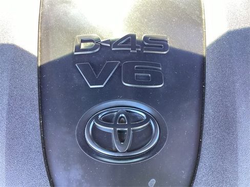 Certified 2022 Toyota Tacoma SR5 image 28