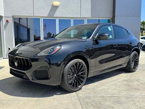New 2026 Maserati Grecale Modena image 3
