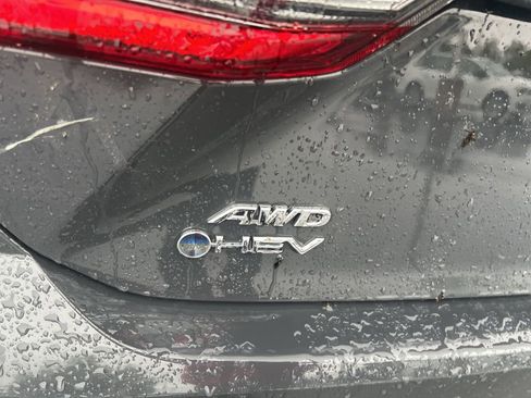 Used 2025 Toyota Camry LE w/ Convenience Package AWD/4WD image 15