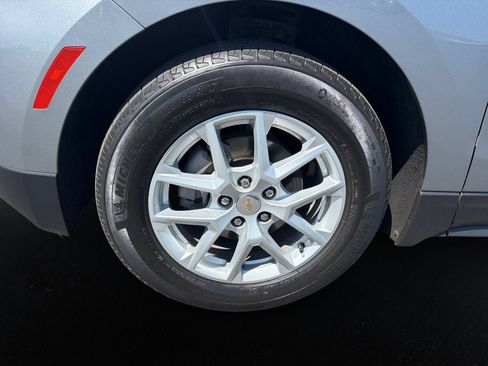 Certified 2024 Chevrolet Equinox LT FWD image 9