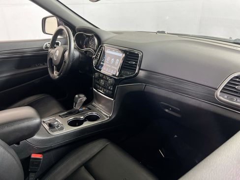 Used 2022 Jeep Grand Cherokee Limited image 29