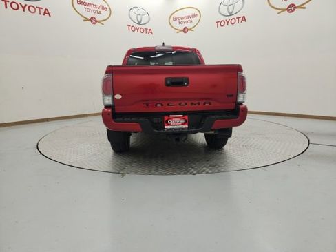 Used 2023 Toyota Tacoma TRD Sport w/ Technology Package image 4