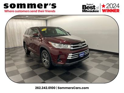 Used 2017 Toyota Highlander LE