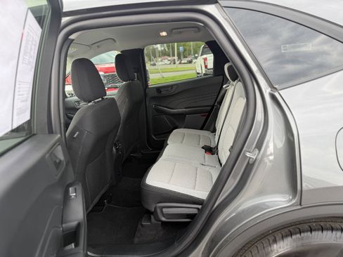 Used 2025 Ford Escape Active w/ Cold Weather Package AWD/4WD image 11