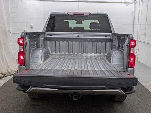 Used 2023 Chevrolet Silverado 1500 LT AWD/4WD image 11