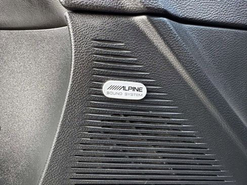 Used 2017 Dodge Challenger SXT Plus image 18