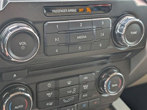 Used 2016 Ford F150 Lariat image 25