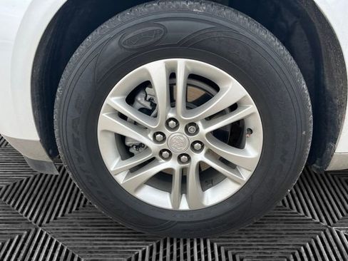 Used 2021 Buick Enclave Essence w/ Sound and Sites Package image 14