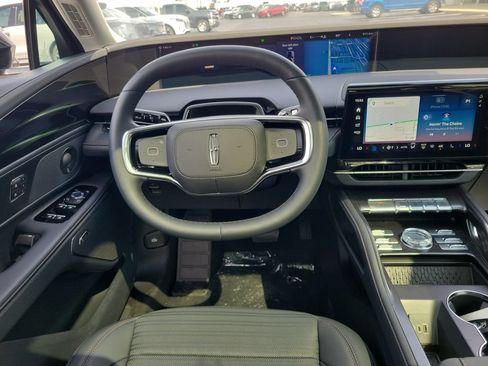 New 2026 Lincoln Nautilus Reserve w/ Jet Appearance Package AWD/4WD image 12