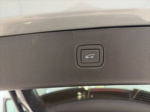 New 2025 Chevrolet Blazer LT w/ Convenience Package image 15