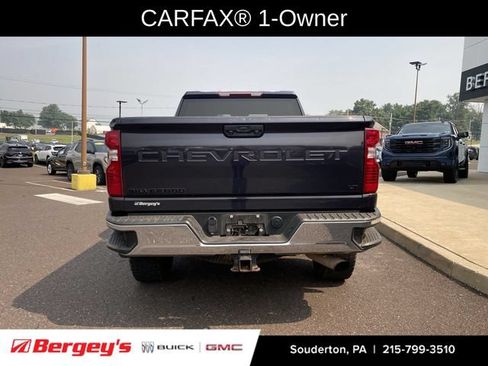 Used 2024 Chevrolet Silverado 2500 LT w/ Convenience Package AWD/4WD image 3