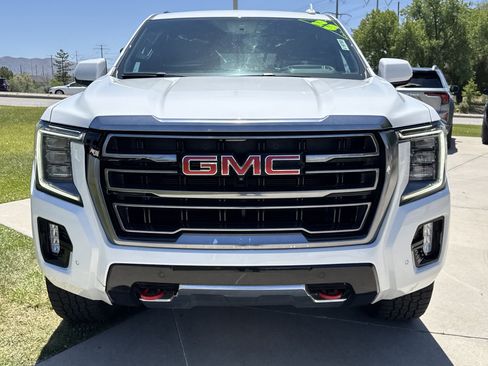 Used 2023 GMC Yukon XL AT4 w/ AT4 Premium Package AWD/4WD image 8