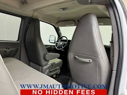 Used 2021 Chevrolet Express 3500 LT w/ LT Preferred Equipment Group image 19