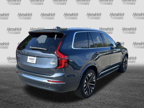 Certified 2025 Volvo XC90 B6 Plus image 10