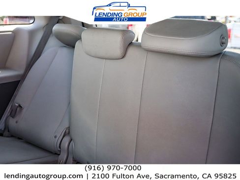 Used 2020 Toyota Sienna XLE Premium image 18