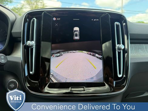 New 2026 Volvo XC40 B5 Core w/ Protection Package Premier AWD/4WD image 17