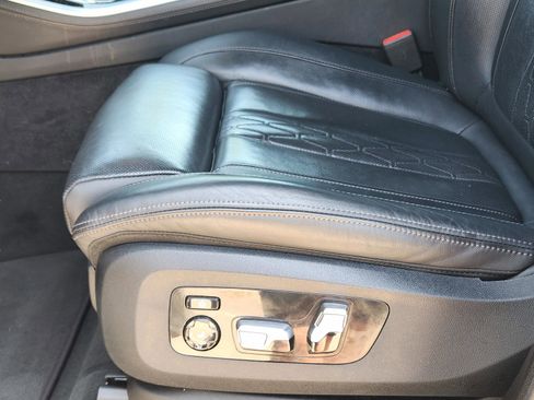 Used 2025 BMW X5 xDrive50e image 17