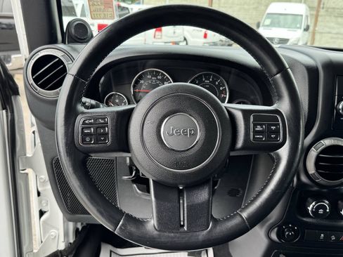 Used 2013 Jeep Wrangler Unlimited Sport AWD/4WD image 17