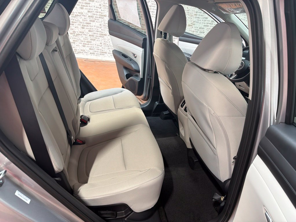 New 2026 Hyundai Tucson SEL w/ Tow & Go Package FWD image 11