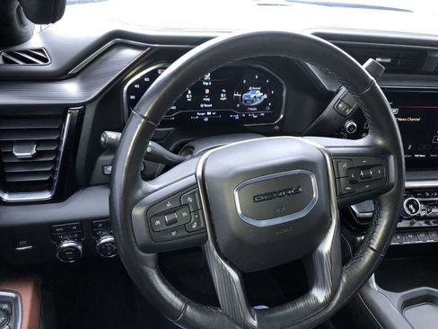 Used 2024 GMC Sierra 2500 Denali Ultimate image 18