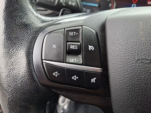 Used 2020 Ford Explorer XLT w/ Comfort Package image 23