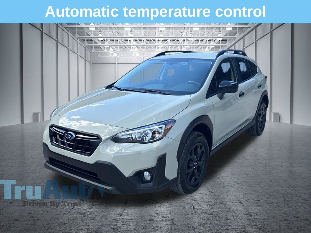 Used 2023 Subaru Crosstrek 2.0i Premium w/ Special Edition AWD/4WD image 3
