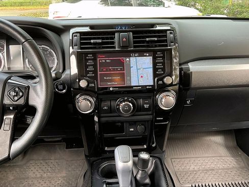 Used 2022 Toyota 4Runner TRD Off-Road Premium image 9