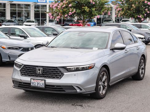 Used 2023 Honda Accord EX-L image 3