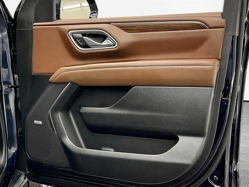 Used 2024 Chevrolet Tahoe High Country image 24