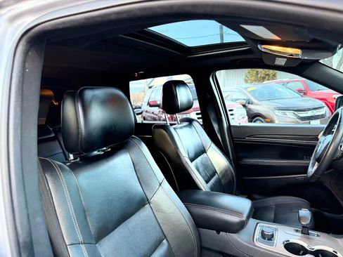 Used 2014 Jeep Grand Cherokee Limited image 23