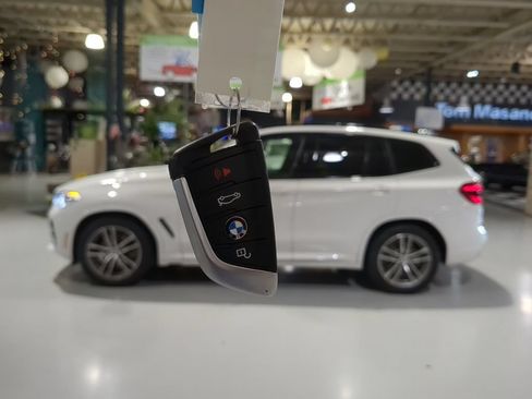 Used 2018 BMW X3 xDrive30i w/ M Sport Package AWD/4WD image 4