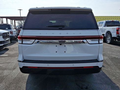 Used 2023 Lincoln Navigator L Reserve image 5