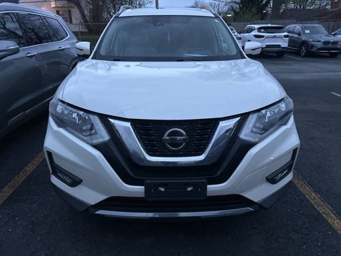 Used 2020 Nissan Rogue SV w/ Sun & Sound Touring Package image 3