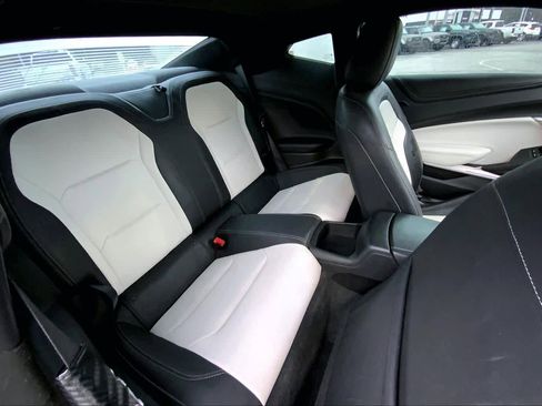 Used 2020 Chevrolet Camaro LT w/ RS Package image 17